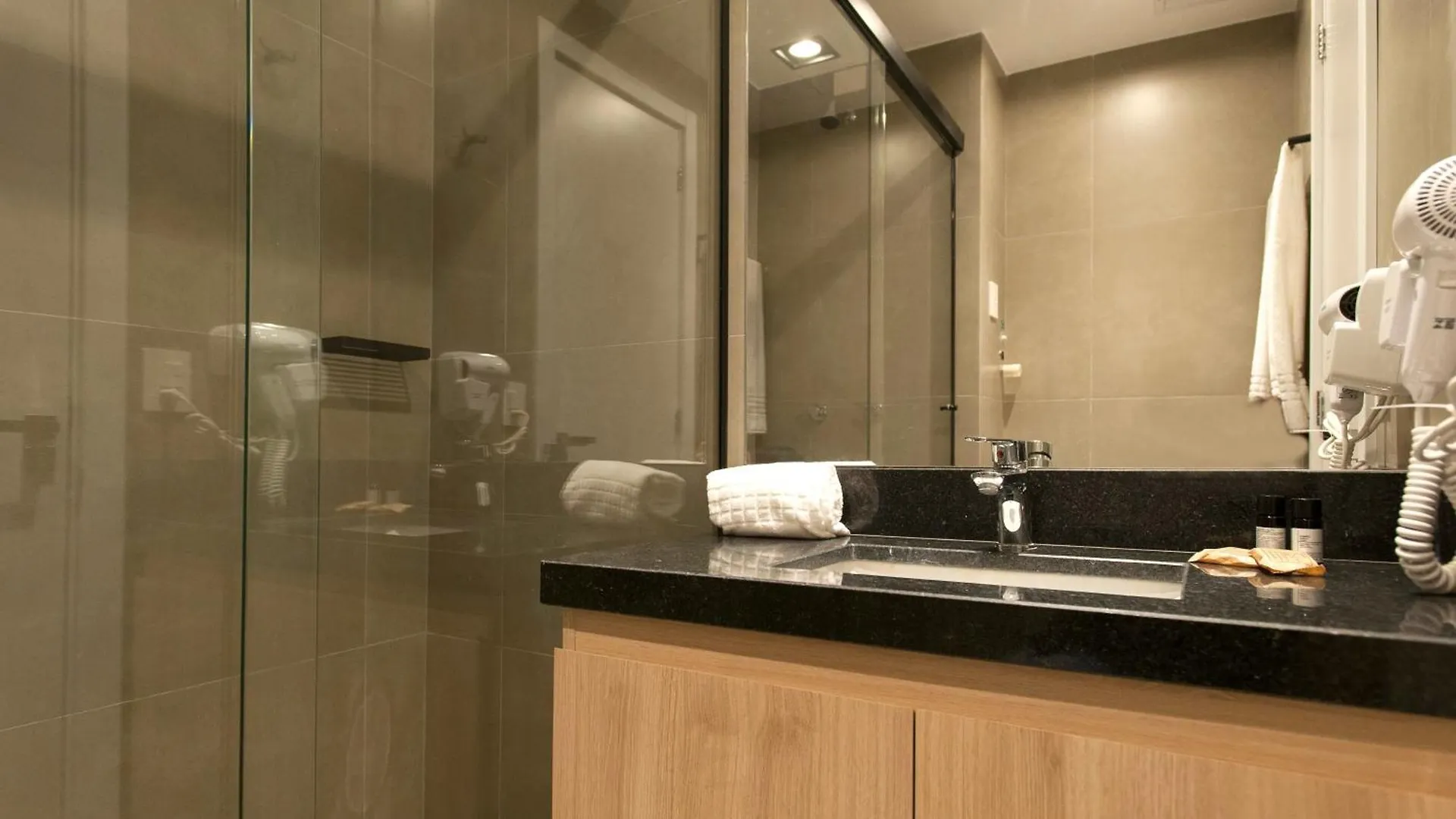 Cityhome Go 24 Porto Alegre 0*,  Brazil